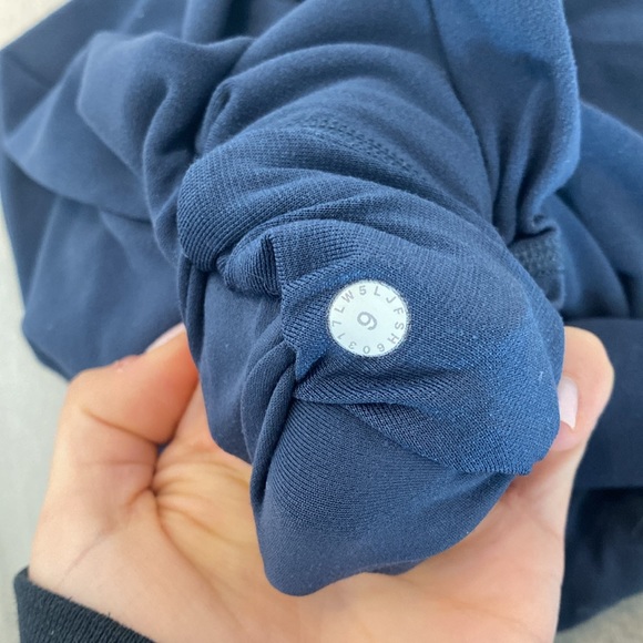 lululemon shadow blue aligns 25" - Picture 3 of 3